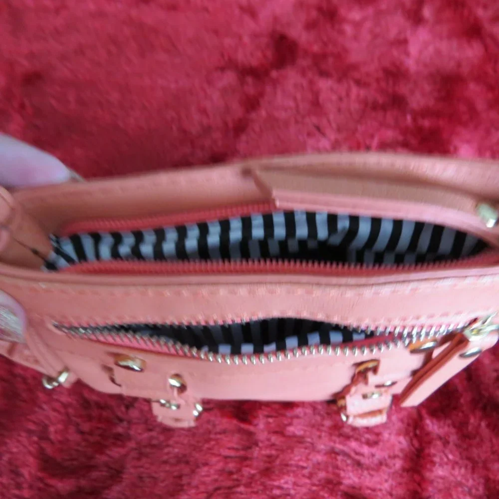 Charming Charlie Crossbody Bag NWOT - Picture 5 of 12